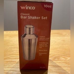 Case of 12 - 3 piece 10 oz cocktail shaker sets with built in strainer